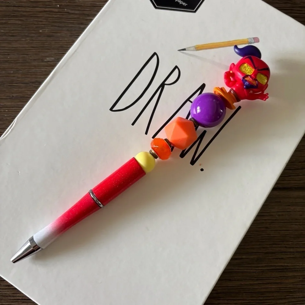 Disney Doorables: Aladdin: Jafar handmade beaded pen